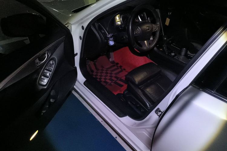 Used Infiniti Q50 2014 3.7L Luxury Sport Edition