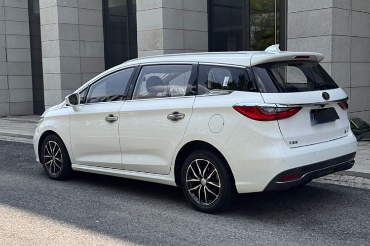Used BYD Song MAX 2017 1.5T Automatic Smart Connect Prestige 7-Seater
