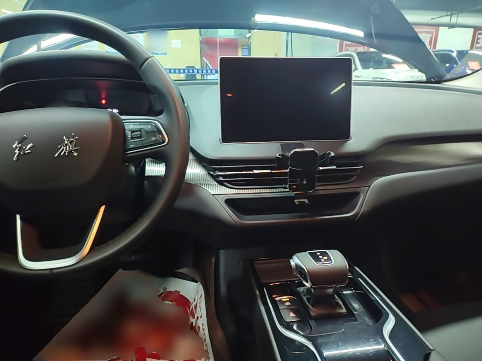 Hongqi E-QM5 2023 Revised Version Basic Travel Edition — снимка 14