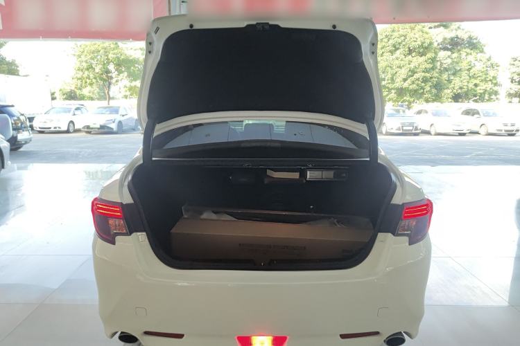 Used Toyota Reiz 2013 2.5V Shangrui Edition Trunk