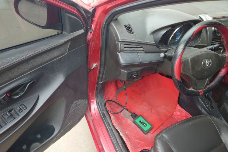 Used Toyota YARiS L Zhi Xuan 2014 1.3E Automatic Charm Edition Driver Seat