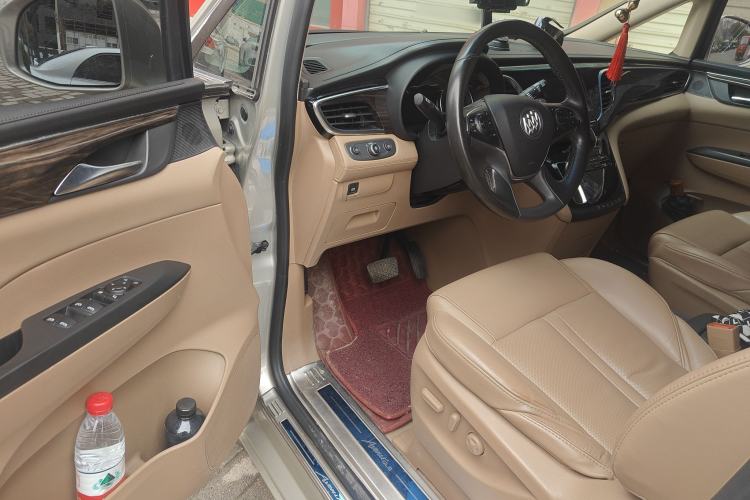 Used Buick GL8 2017 ES 28T Luxury Model China V Standard
