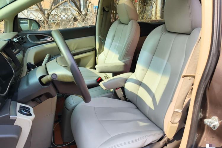 Used Buick GL8 2011 2.4L CT Luxury Business Comfort Edition
