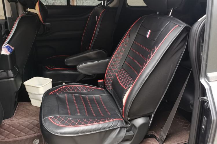 Used Wuling Zhengcheng 2021 1.5T Manual Luxury Version Left Rear Seat