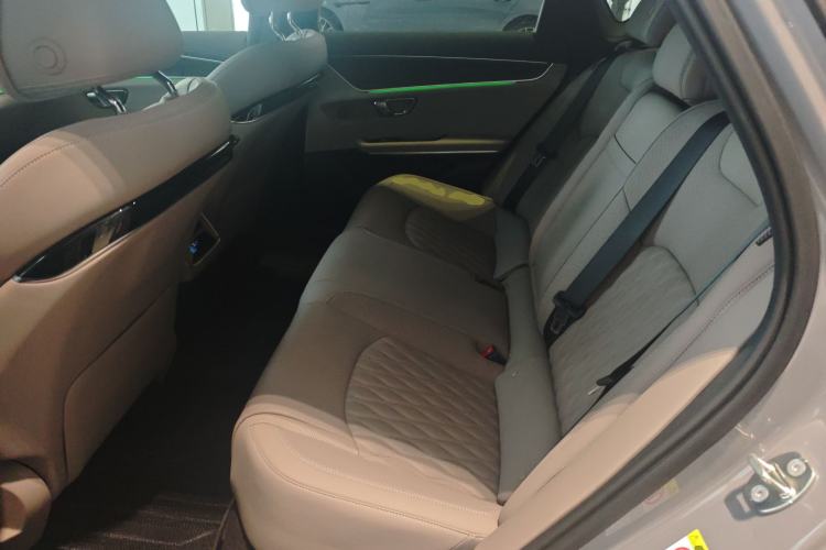 Used BYD Han 2025 DM-i Intelligent Driving Edition 125KM LiDAR Flagship Model Left Rear Seat