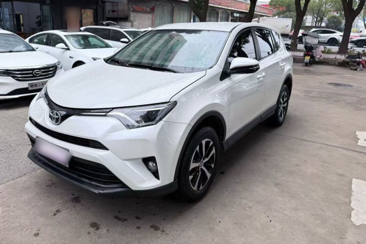 Used Toyota RAV4 2019 2.0L CVT Two-Wheel Drive Urban Edition China VI Standard