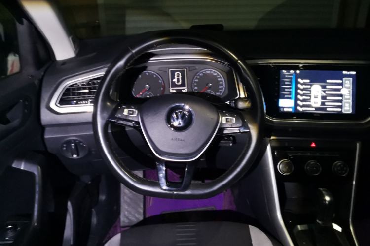 Used Volkswagen T-ROC 2018 230TSI DSG Two-Wheel Drive Advanced Version China V Standard