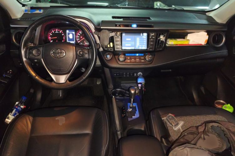 Used Toyota RAV4 2016 2.0L CVT Two-Wheel Drive Smart Edition China V Standard
