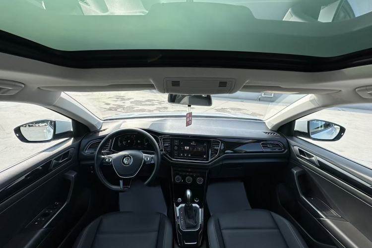 Used Volkswagen T-ROC 2020 280TSI DSG Two-Wheel Drive Comfort Version