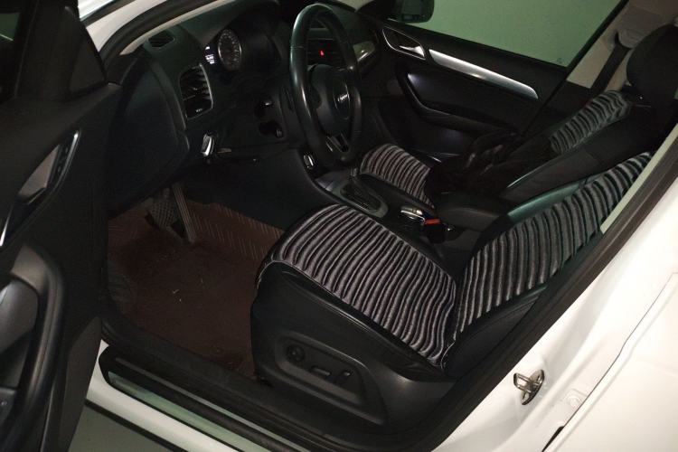 Used Audi Q3 2013 35 TFSI Comfort Model Driver Seat