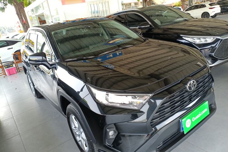 Used Toyota RAV4 2024 2.0L CVT Two-Wheel Drive Urban Edition