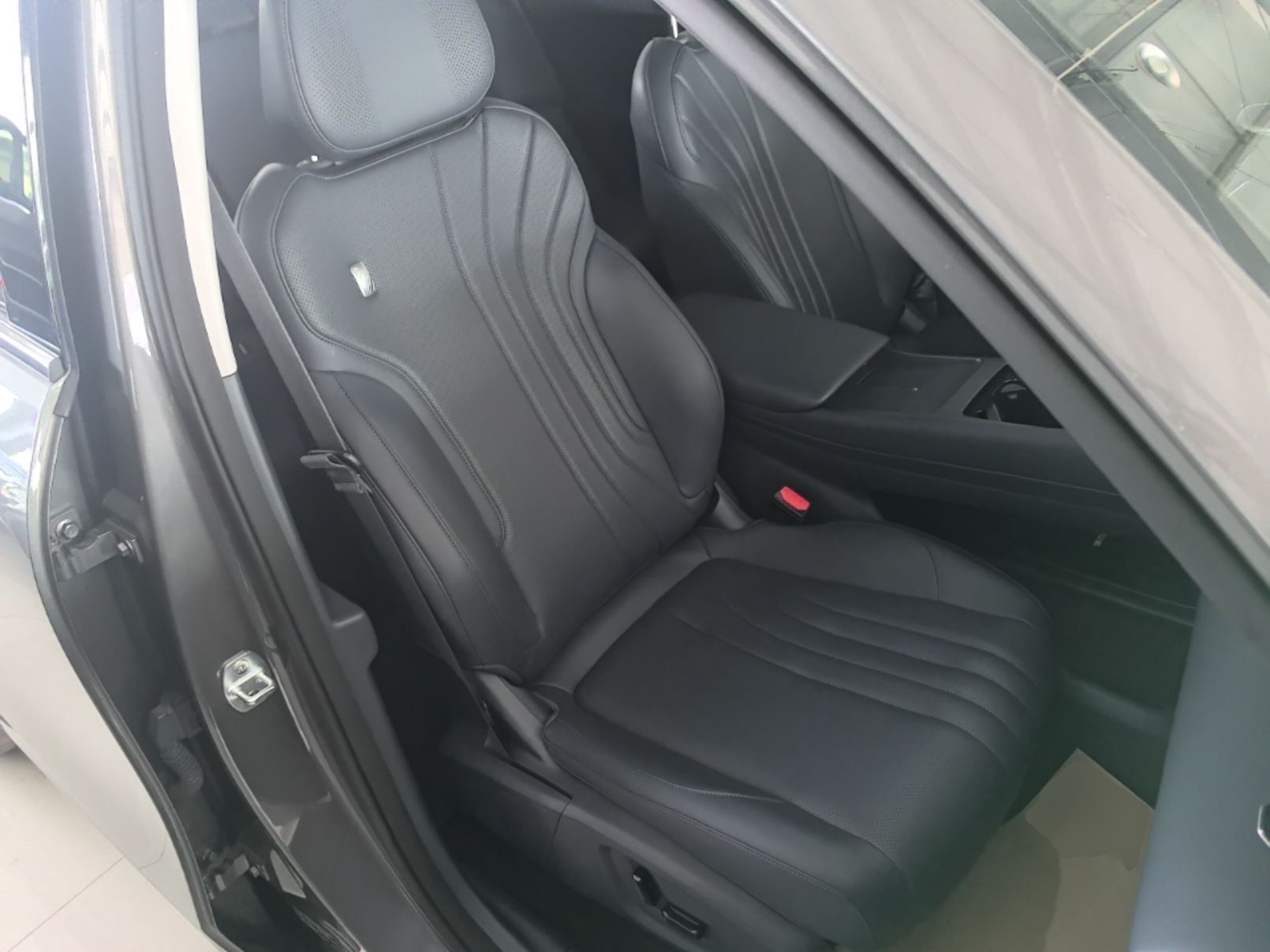 Geely Galaxy E5 2026 Model 610km Exploration+ Edition — снимка 19