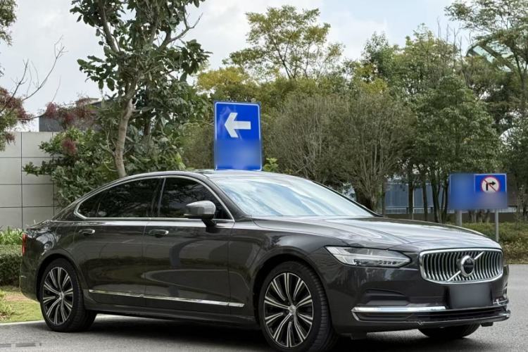 Used Volvo S90 2022 B5 Zhiyuan Luxury Edition
