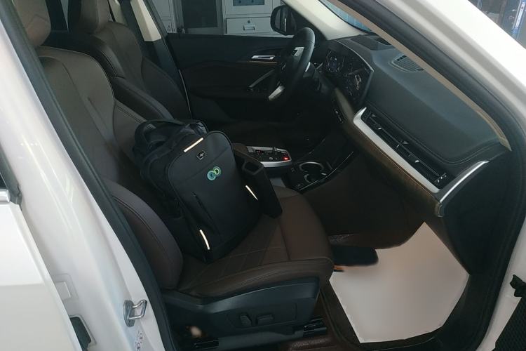 Used BMW X1 2023 xDrive25Li X Design Package Right Front Seat