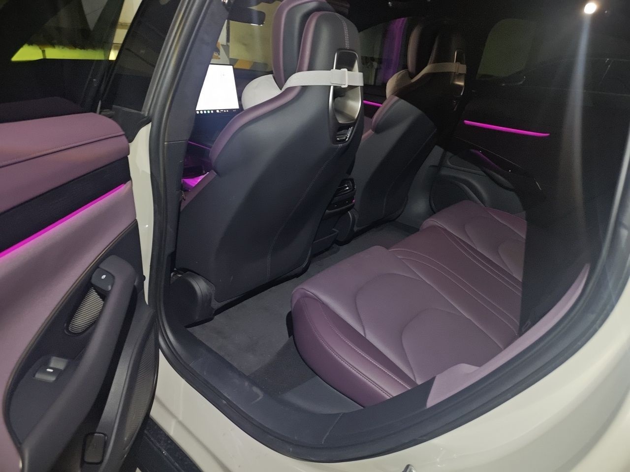 Xiaomi Auto SU7 2024 Four-Wheel Drive Ultra-Long Range Advanced Intelligent Driving Max Edition — снимка 20