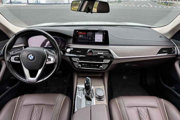 Used BMW 5 Series 2019 Facelifted 530Li Leading Edition Luxury Package
