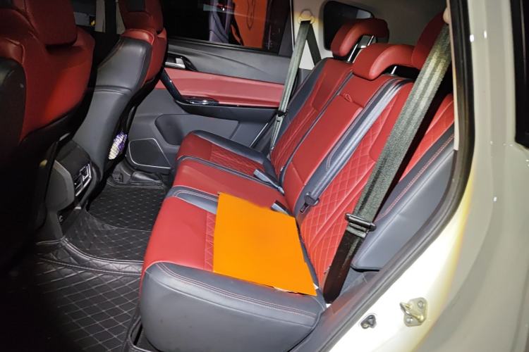 Used FORTHING T5 2018 300T DCT Smart Version Interior 4