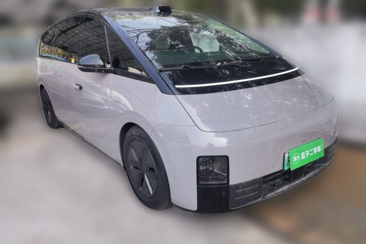 Used Li Auto MEGA 2024 Ultra Model
