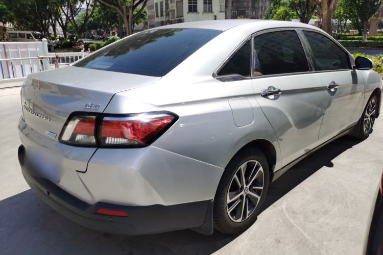 Used Venucia D60 2018 1.6L CVT Smart Connect Elite Edition Rear Right 45 Deg