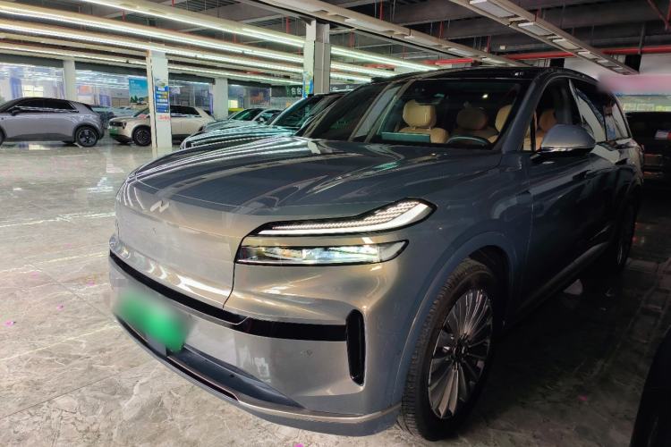 Used ONVO Luxeed L90 2025 Model—Ultra Six-Seater Version