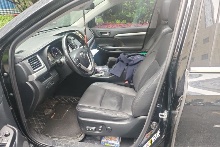 Used Toyota Highlander 2017 2.0T Four-Wheel Drive Luxury Edition 7 Seats Left Front Seat