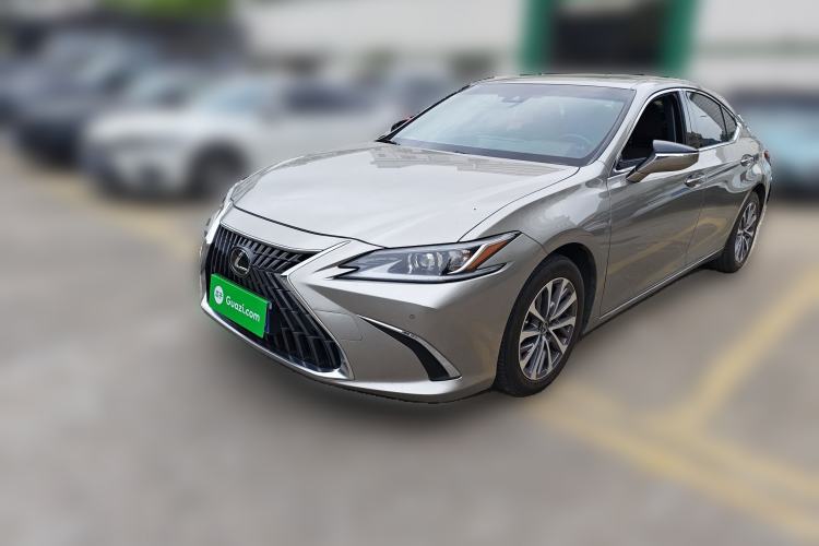 Used Lexus ES 2022 300h Excellence Edition