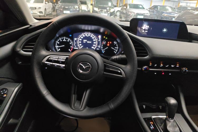 Used Mazda 3 Axela 2020 1.5L Automatic ZhiMei Edition Steering Wheel