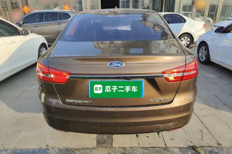 Used Ford Escort 2015 1.5L Automatic Fashion Model
