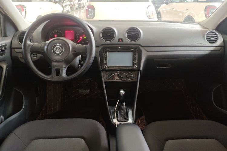 Used Volkswagen Jetta 2013 1.6L Automatic Fashion Model
