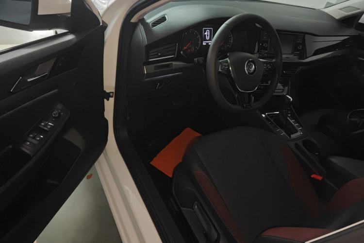 Used Volkswagen Bora 2020 1.5L Automatic Elite Version Driver Seat