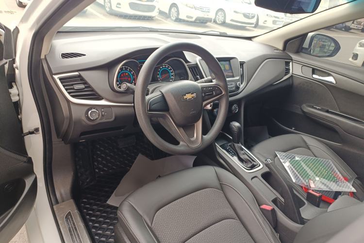 Used Chevrolet Cavalier 2016 1.5L Automatic Xinyue Edition Center Console