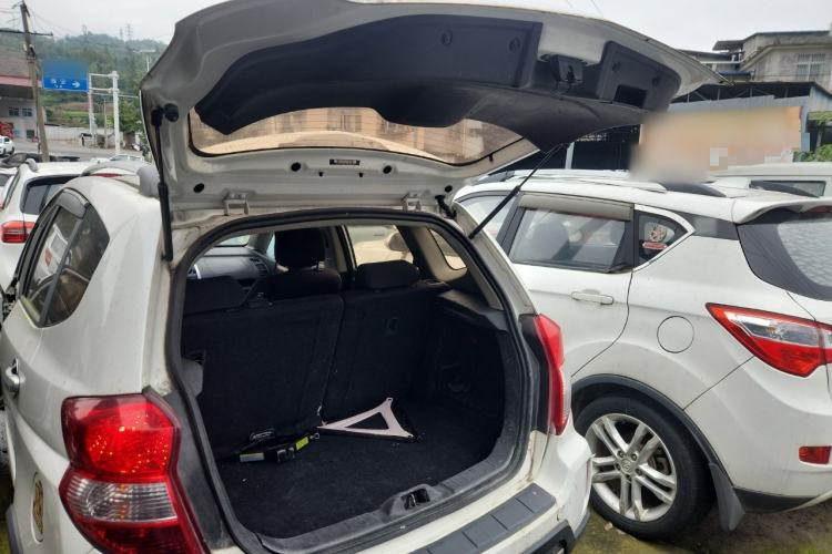 Used Changan CX20 2014 1.4L IMT Sunroof Navigation Version China IV Standard