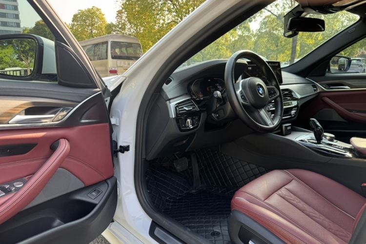 Used BMW 5 Series 2022 530Li Leading Model M Sport Package