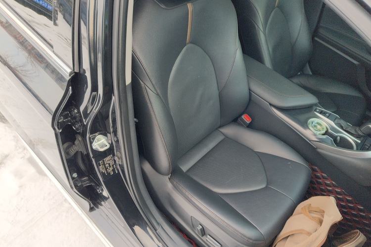 Used Toyota Camry 2023 2.0G Luxury Edition