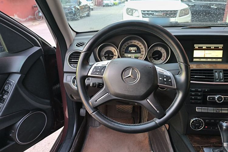 Used Mercedes-Benz C-Class 2013 C 260 Elegant Grand Edition
