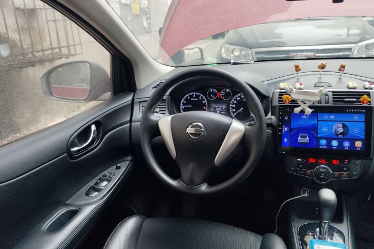 Used Nissan Tiida 2011 1.6L CVT Smart Version Steering Wheel