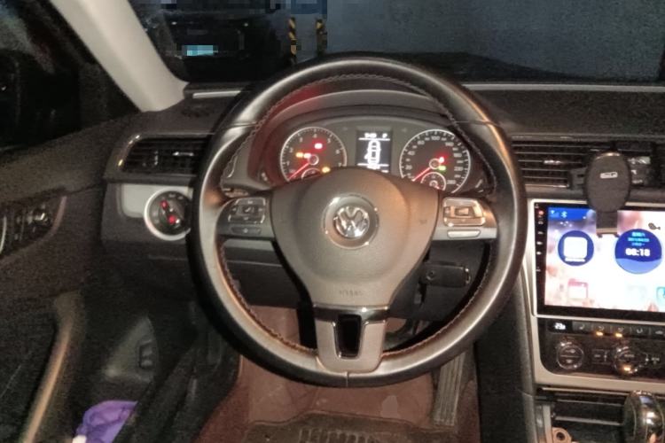 Used Volkswagen Passat 2015 1.8TSI DSG Prestige Edition Steering Wheel