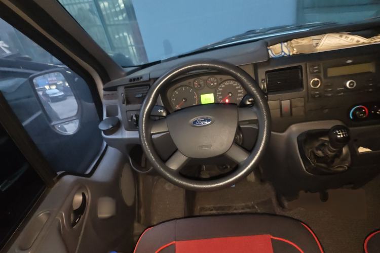 Used Ford Transit Custom 2016 2.2T Short Wheelbase 6-Seater Mid-Height Multi-Purpose Vehicle
