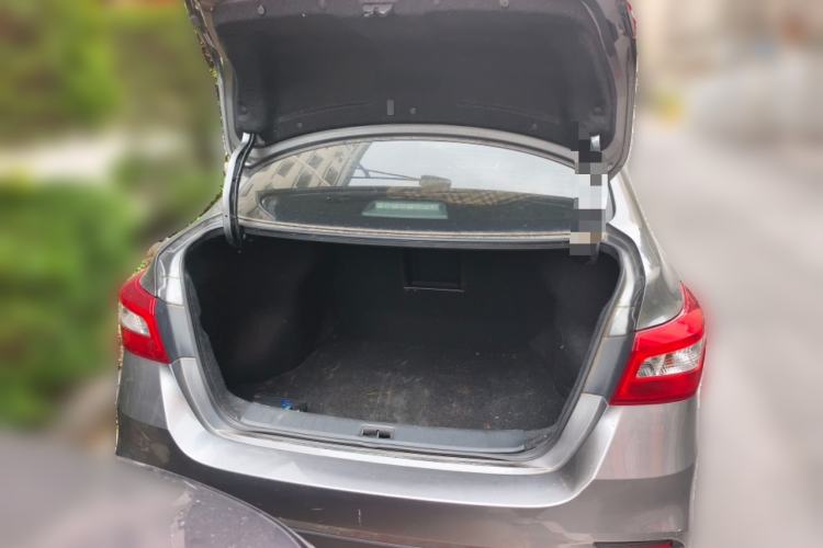 Used Nissan Sylphy 2021 Classic 1.6XL CVT Luxury Edition Trunk