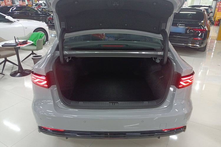 Used Chery Fengyun A8L 2025 1.5 TGDI 145 km Luxury Version
