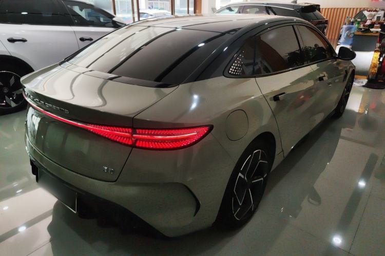 Used BYD Seal 2022 700 km Long-Range Rear-Wheel-Drive Version
