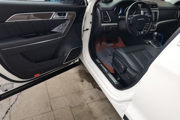 Used Haval H6 Coupe 2016 Blue Label 1.5T Automatic Two-Wheel Drive Urban Model Driver Seat