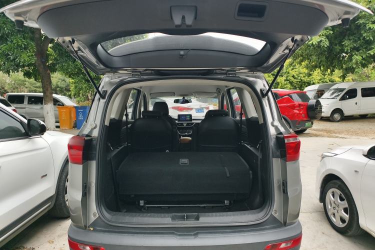 Used Wuling Hongguang S3 2019 Automatic Clutch Version 1.5L Manual Comfort Model China V Standard
