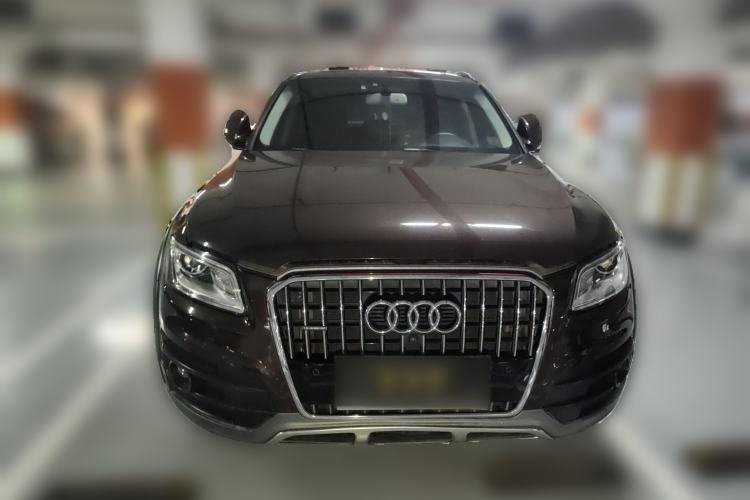 Used Audi Q5 2018 Collector's Edition 40 TFSI Technology Model
