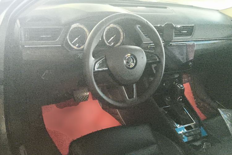 Used Skoda Superb 2018 TSI380 DSG Flagship Edition China V Standard Center Console