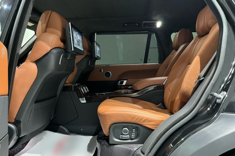 Used Land Rover Range 2017 3.0 SC V6 AB Prestige Extended Edition Interior 12