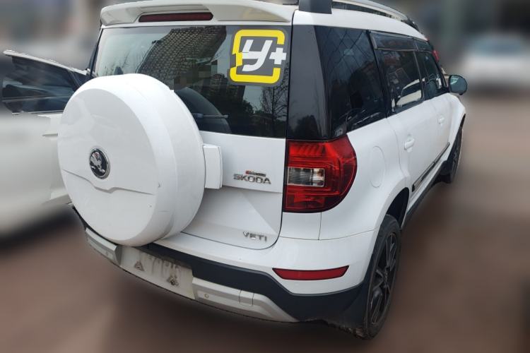 Used Skoda Yeti 2014 1.8TSI DSG All-Wheel Drive Edition Rear Right 45 Deg