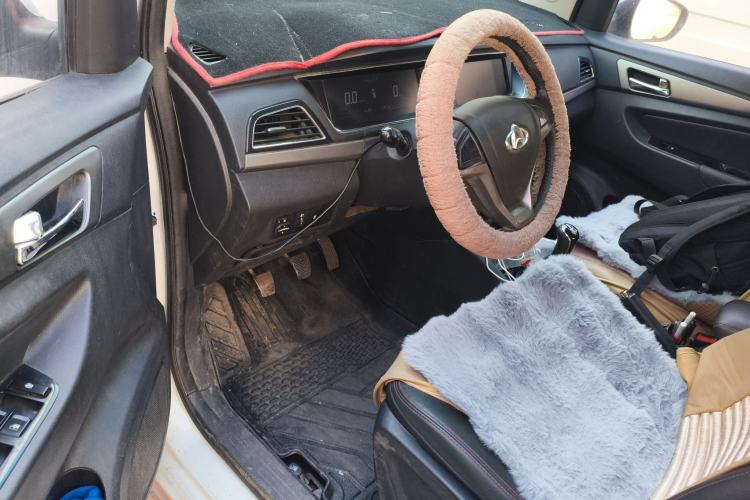 Used CHANGAN KAICHENG Oushang A600 2016 1.5L Manual Luxury 7-Seater Driver Seat