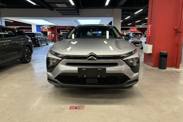 Used Citroen C5 X 2025 Model 1.6T Overseas Edition
