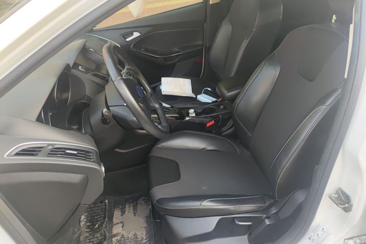 Used Ford Focus 2015 Sedan 1.6L Automatic Comfort Model Left Front Seat